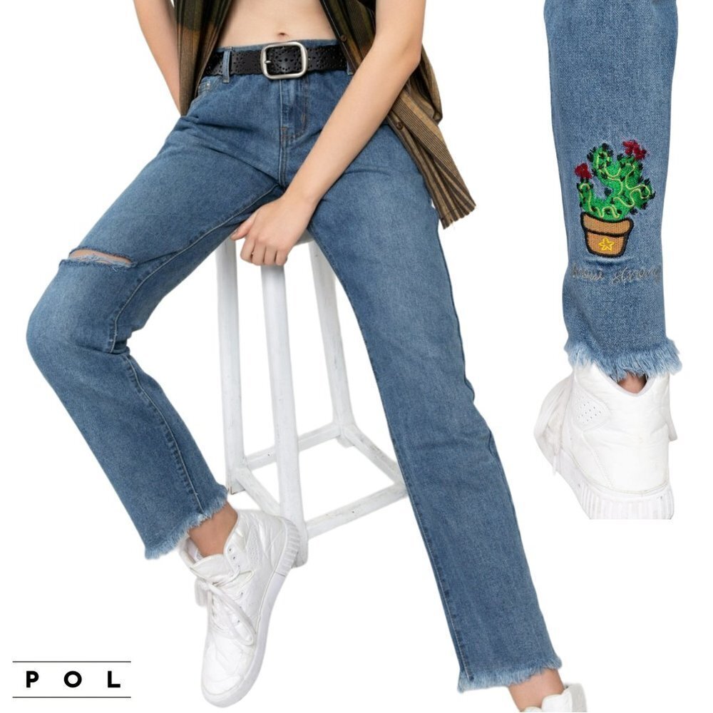 NWT POL Distressed Raw Hem with Cactus Embroidery Denim Jeans